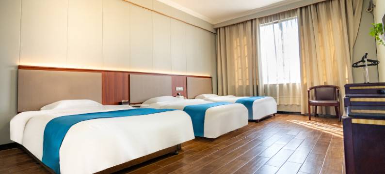 贺州新泰酒店(灵峰广场姑婆山大道店)图片