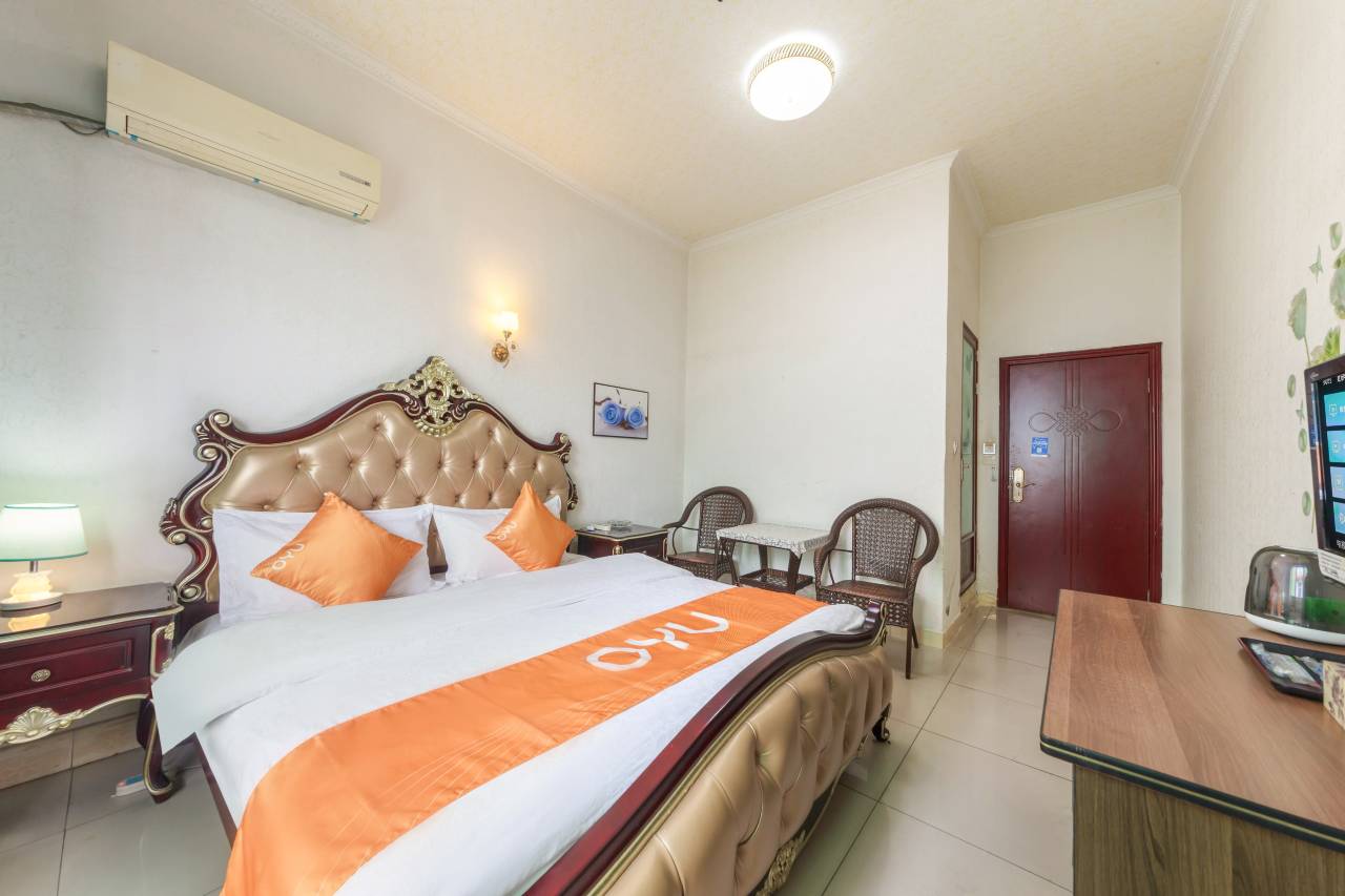 成都双乐宾馆(三河场地铁站店)