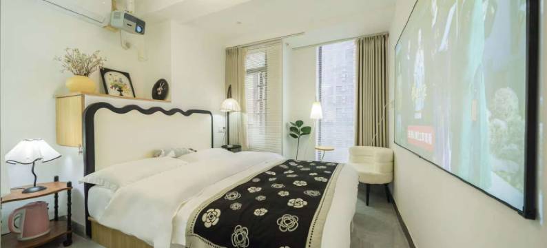 莱茵主题影院酒店(武汉湖北工业大学店)图片