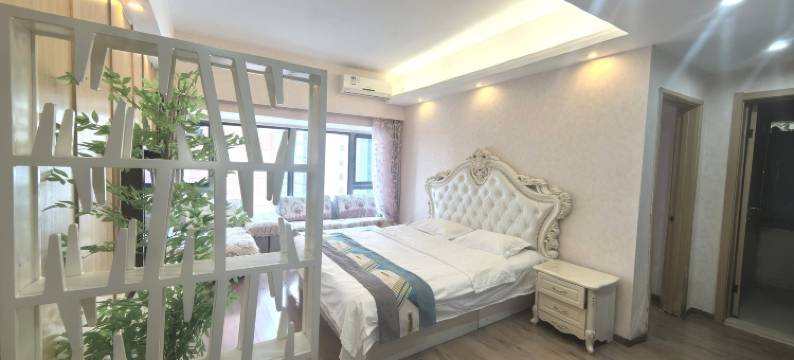 玫瑰阁主题公寓(沈阳中街故宫店)图片