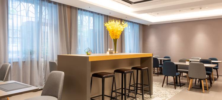 潮漫酒店(长春人民广场活力城店)图片