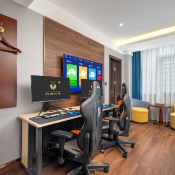 蚂蚁·光年电竞酒店(信阳罗山县政府店)图片