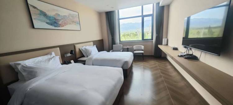 巴里坤红山酒店图片