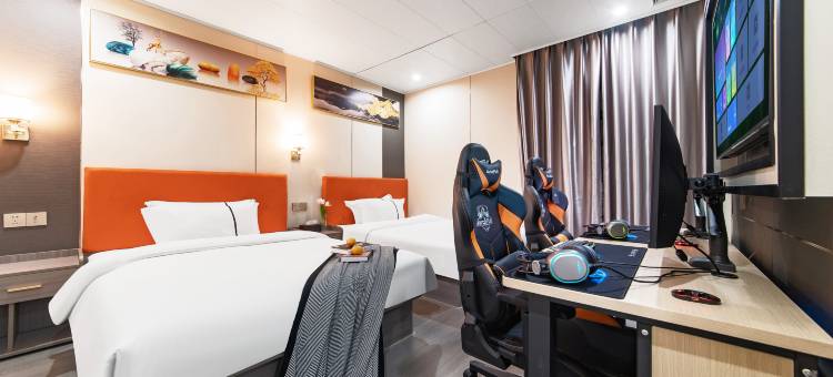 蚂蚁·光年电竞酒店(惠州仲恺高新区潼侨公园店)图片