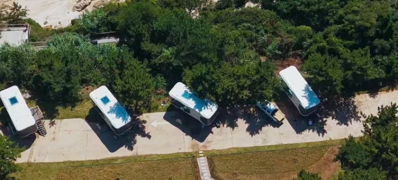 威海合庆湾太空舱民宿(半月湾店)图片