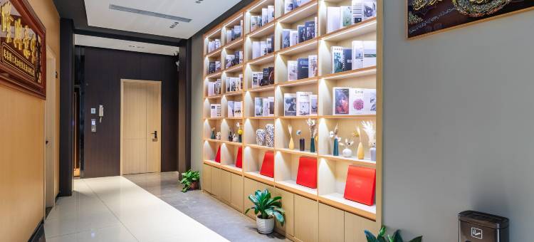 LiHao丽豪酒店(阿坝县格尔登寺店)图片