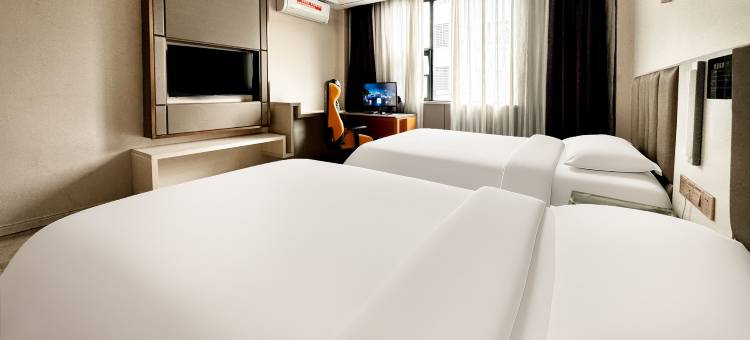 亚信电竞酒店(荆门中天街步行街店)图片