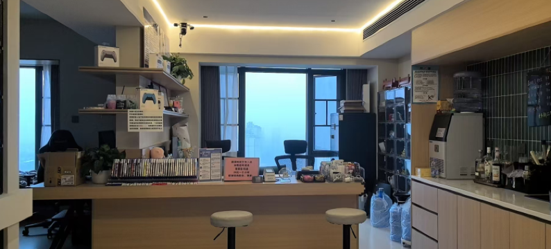 云汐·高空城景酒店(益阳城市学院店)图片