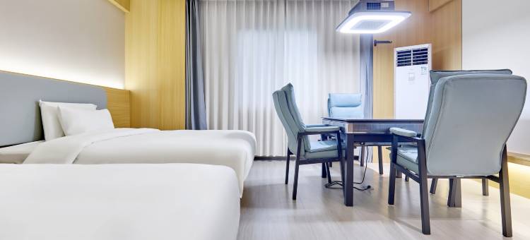 南丰漫欢酒店(桔都大道行政中心店)图片