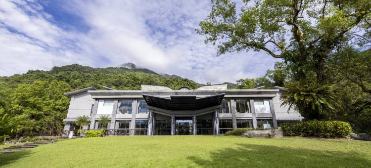 天成逸旅-蝴蝶谷图片