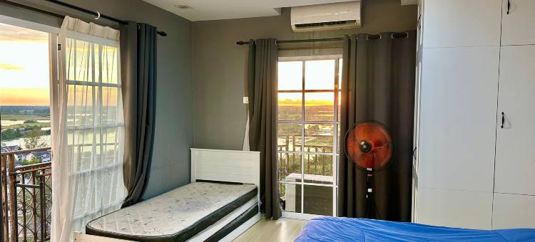 Champs Elysees King Studio + Corner Sunset View图片