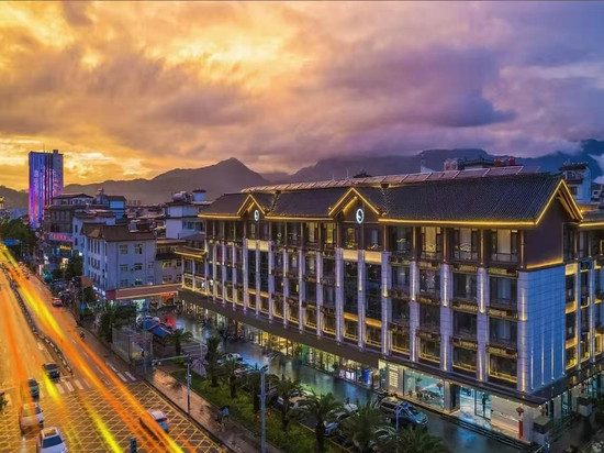 瑞都智慧酒店(大理高铁站洱海公园店)