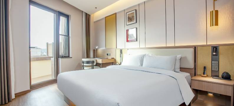 云居酒店(南京南站天隆寺地铁站店)图片