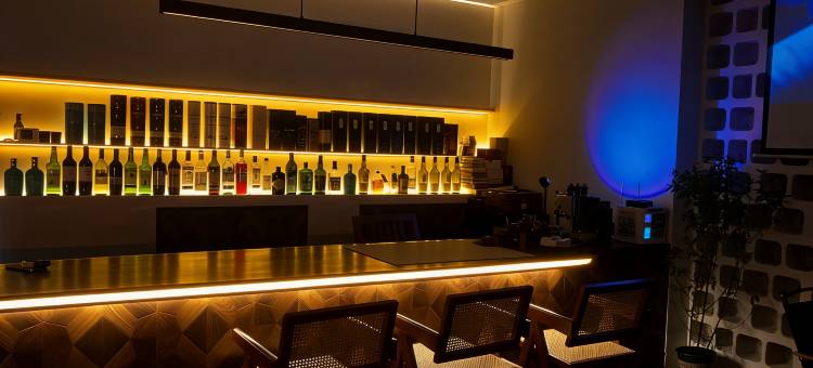 青山见影视电竞酒店图片