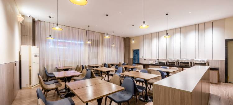 深圳PENGYUE·鹏粤酒店(松岗公园地铁站兆禾里购物中心店)图片