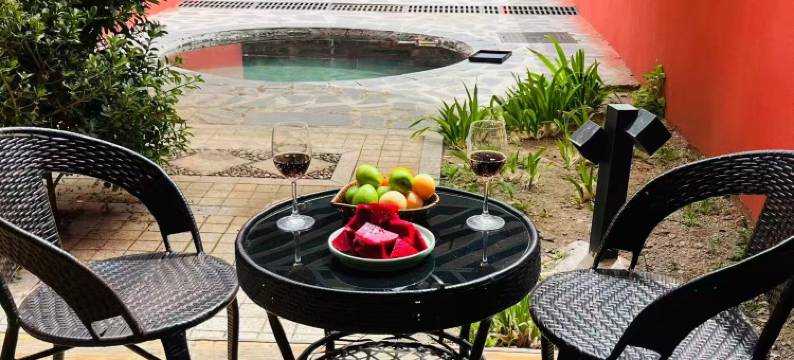 万汇州际温泉酒店(芒康店)图片