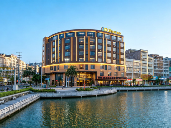 COCO精品酒店(阳江阳西县西湖公园景区店)