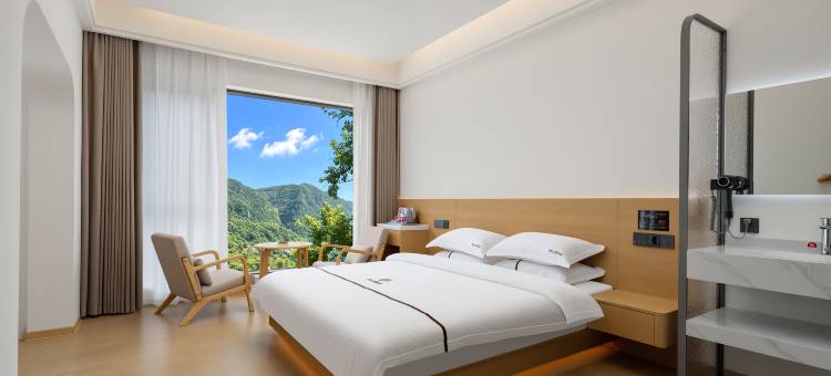 黄山洞·MistCavern|观光电梯·临江庭院民宿(三峡人家景区店)图片