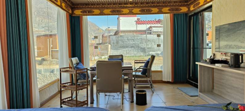 水磨乡愁温泉酒店(巴塘店)图片