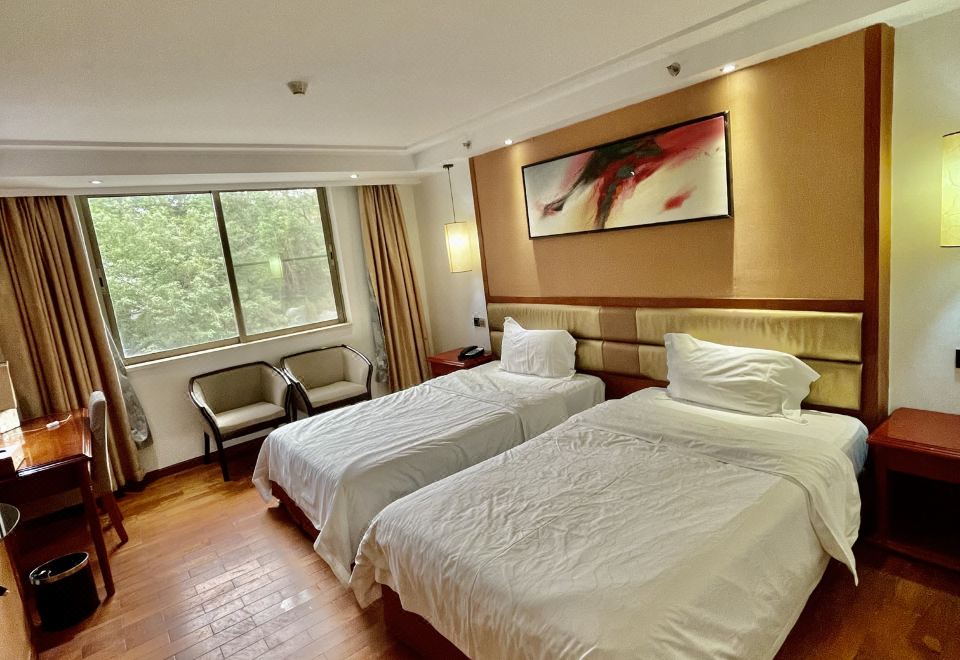 Yihua Riverview Hot Spring Holiday Hotel Hotel Overview