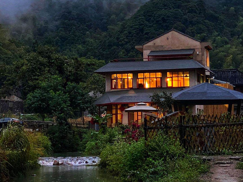 临海山居生活度假民宿