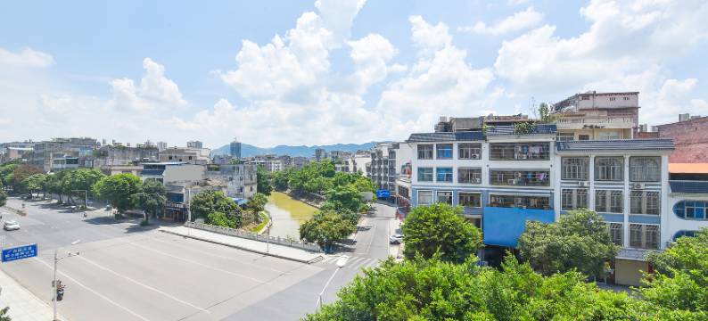 玉林丽君艺术酒店(陆川高铁站店)图片