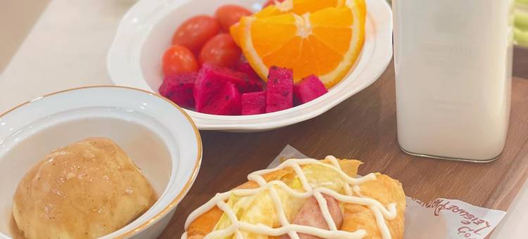 青鸟设计师私汤旅居酒店图片