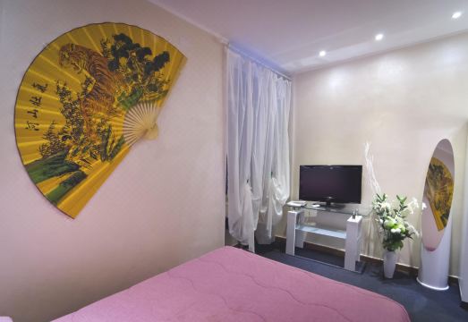 Londrino Sanremo Hotel Overview