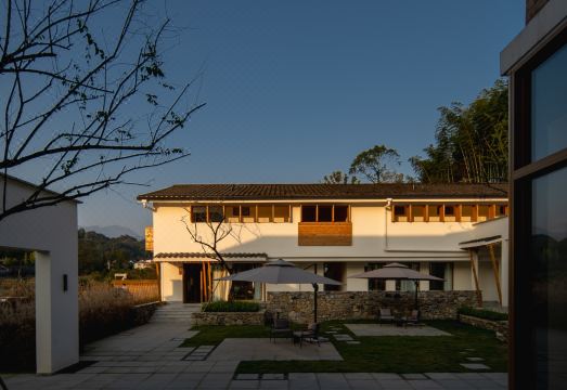 方塘·青山台民宿外景图