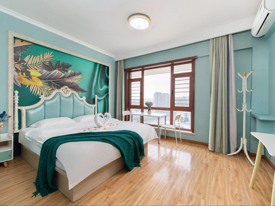 亿豪商务酒店公寓(大连北站华南广场店)