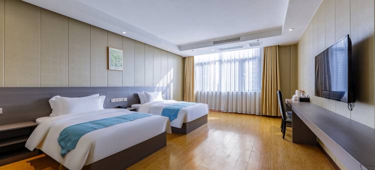 西湖假日酒店(洛阳新安县职教中心店)图片