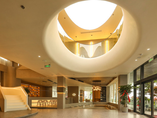 几米云酒店(青岛金沙滩吾悦广场店)