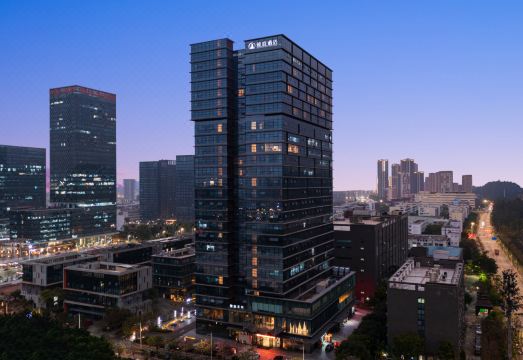 深圳雅庭丰年酒店（宝龙地铁站坪山高铁站店）外景图