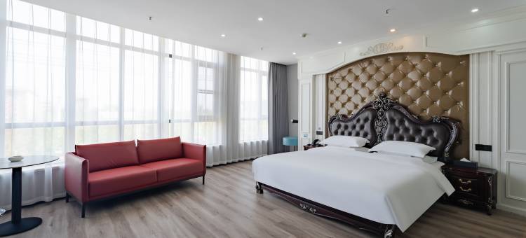 柏曼酒店(滨海汽车站颐高广场店)图片