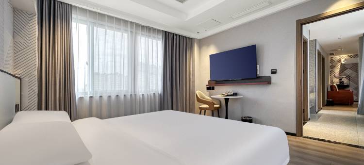 柏曼酒店(嘉兴南湖景区八佰伴购物中心店)图片