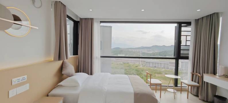 安邦家缘民宿(张家界西站店)图片