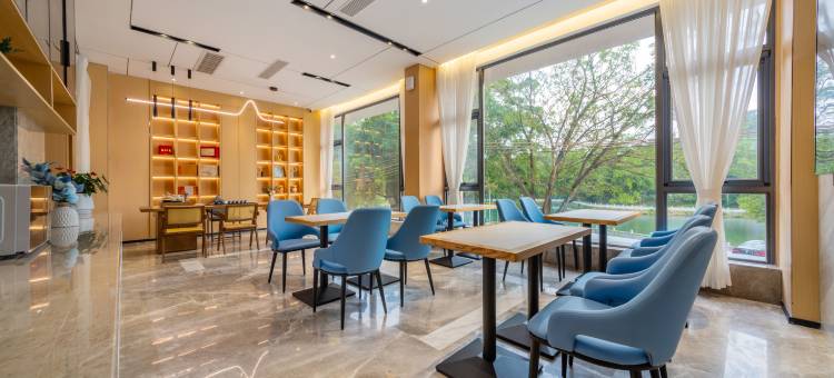 丽城酒店(沙琅镇新城公园店)图片