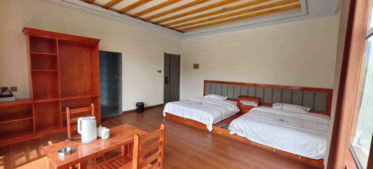 雪山云顶藏式民宿图片