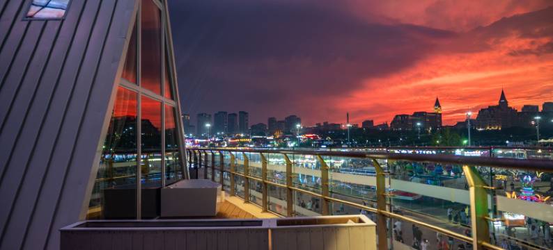 青岛金沙滩沐海度假民宿(凤凰之声大剧院店)图片