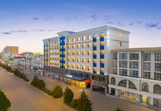 喆啡酒店（阿拉善左旗店）外景图