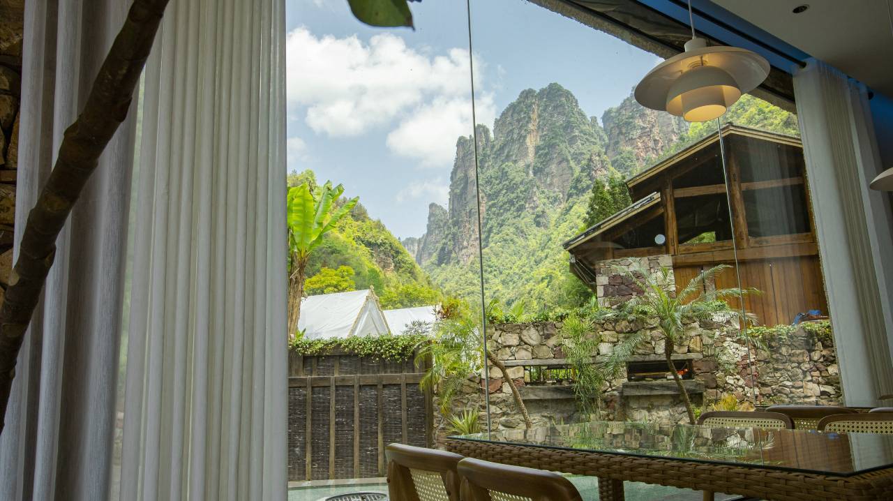 回家的孩子·Canyon峰林溪畔民宿(张家界国家森林公园武陵源店)图片