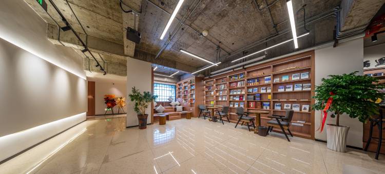 晚栖里青年旅社(西宁火车站店)图片