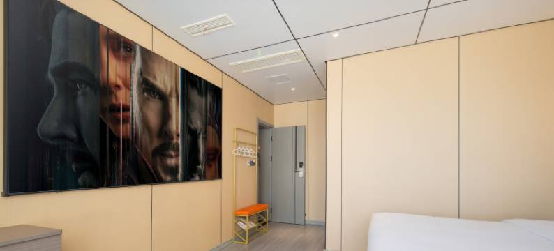 城市菠萝蜜酒店(荣成大润发影院主题店)图片