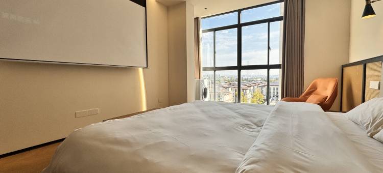 北极星LOFT设计师影院公寓(开发区深圳东路店)图片