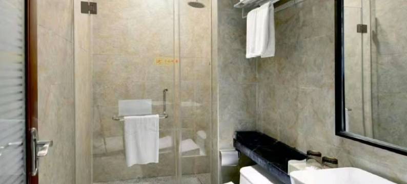 竹溪左岸商务宾馆(武陵不夜城广场公园店)图片