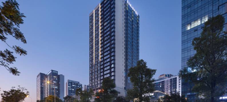 Sky.悦栖美域高空影院酒店(长沙德思勤广场省政府店)图片