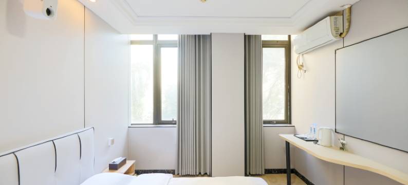 句容灿遇精选酒店图片