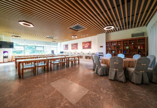 Vienna 3 Best Hotel (Xiamen Airport Xiagu Dock)Hotel Overview