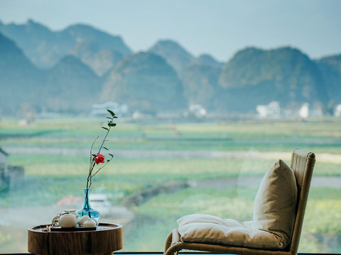 溪禾Creek·星月泳池·望峰隐宿(万峰林景区店)