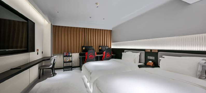 优恩电竞酒店(万象城奥体中心店)图片